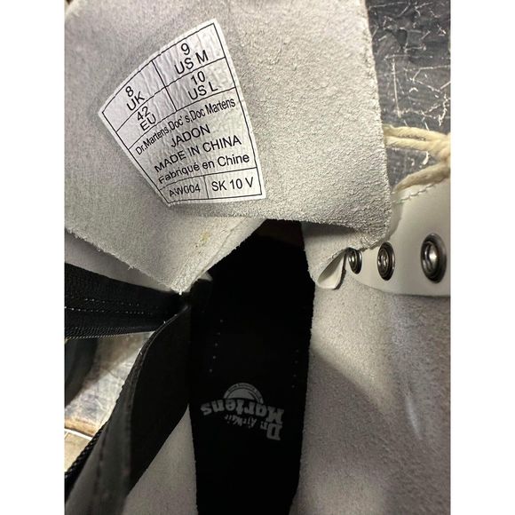 NEW Dr. Martens Jadon 8-Eye White Boot Size Mens 9 Ladies 10 - Picture 4 of 4